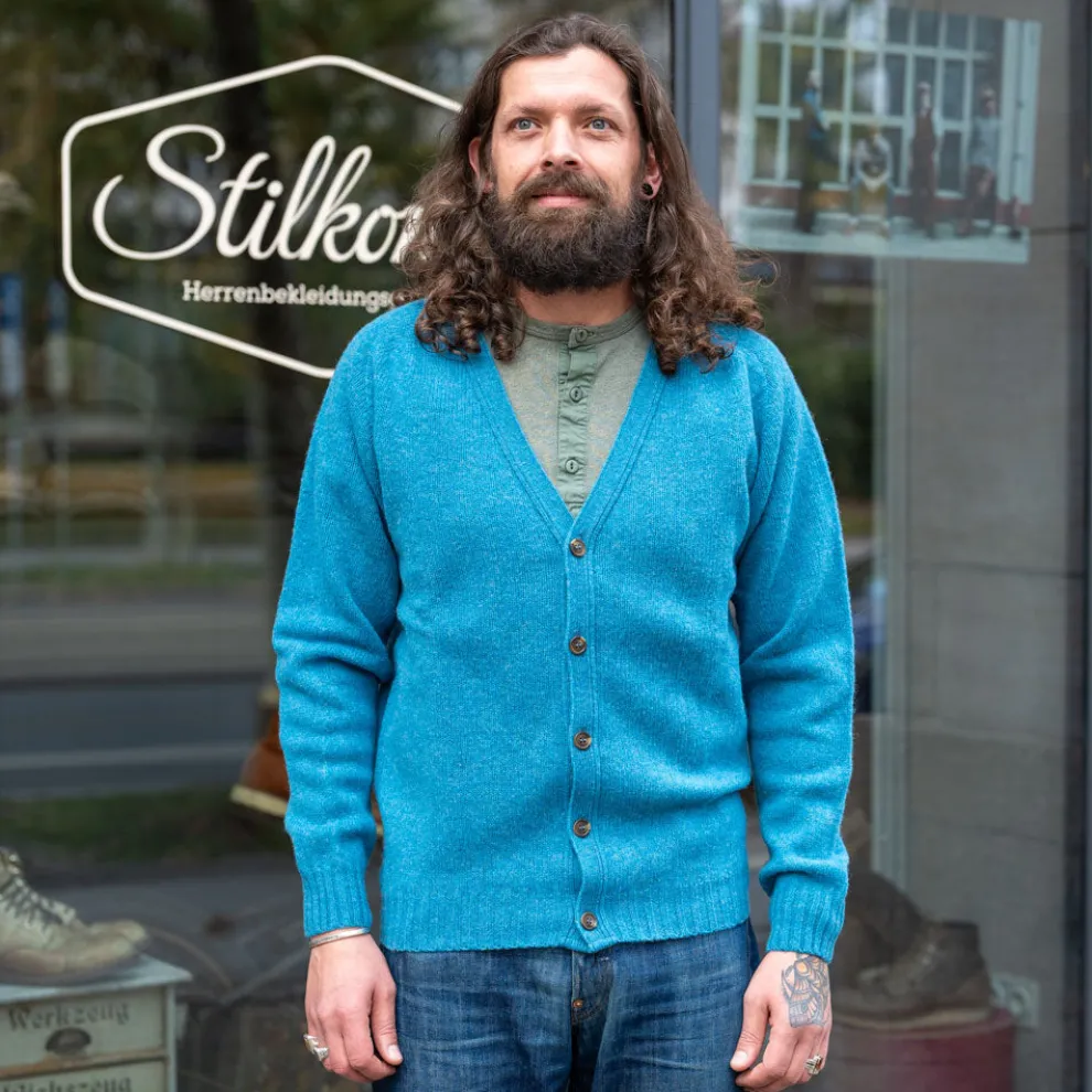 Saddle Shoulder V Cardigan Pennan Bay