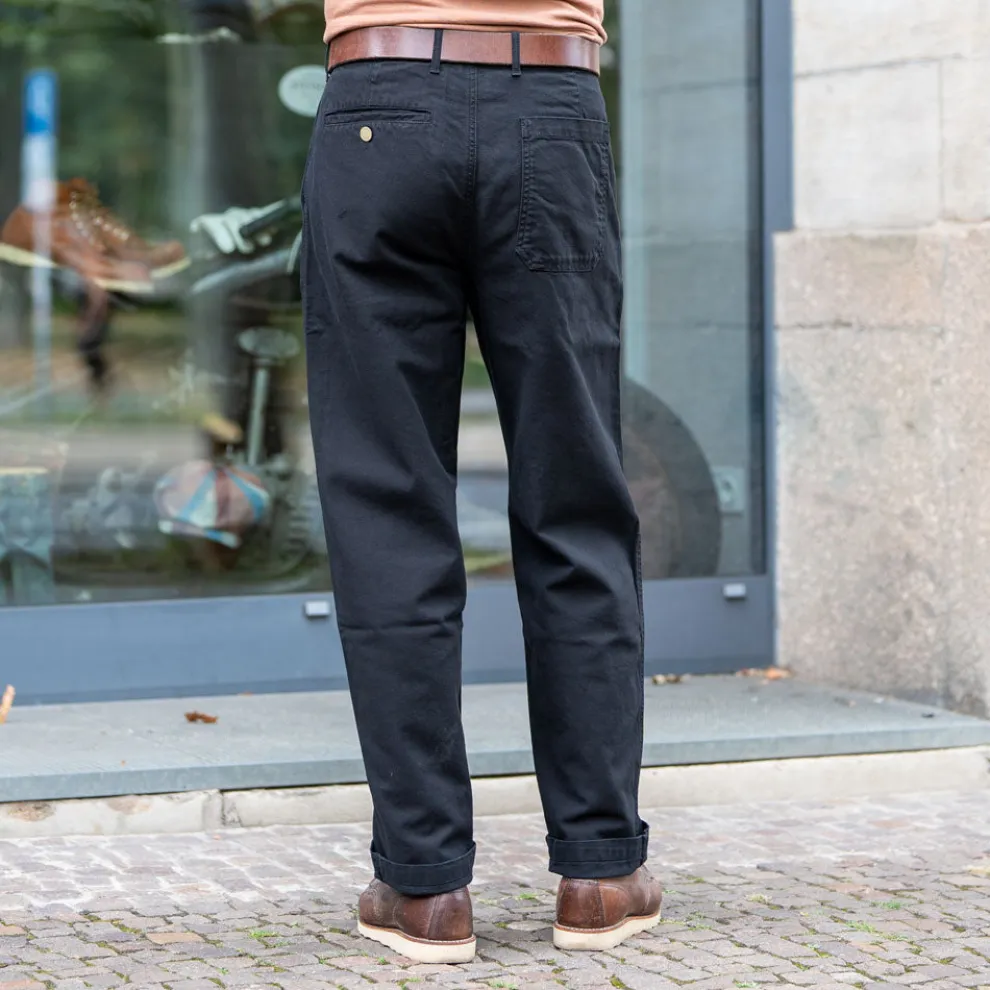 Service Chino Garage Cotton Black