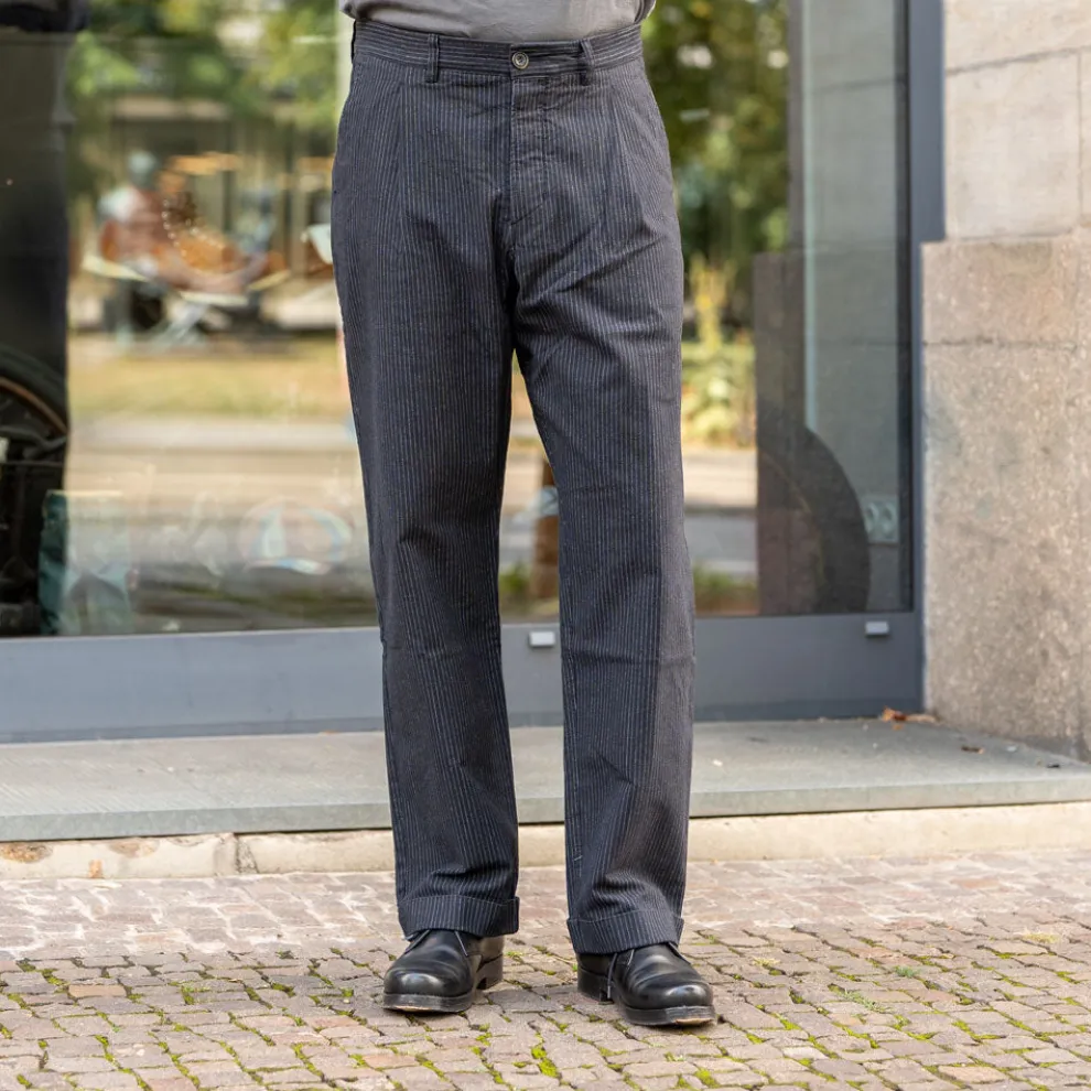 Sune Pleated Wide Cut Trousers Black Pin