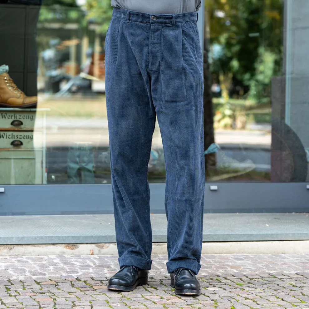 Sune Pleated Wide Cut Trousers Dusty Navy